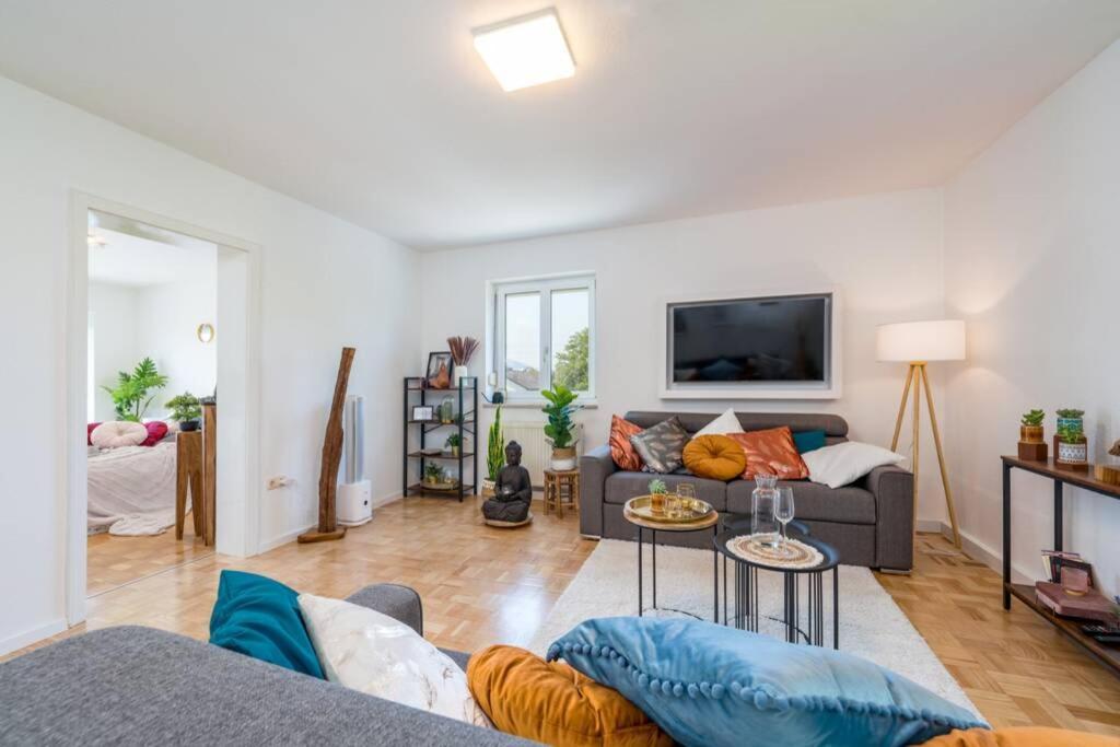 Eg Rechts -Wunderschone 80M² Grosse 3-Zimmer City Wohnung Nahe Salzburg Freilassing Luaran gambar